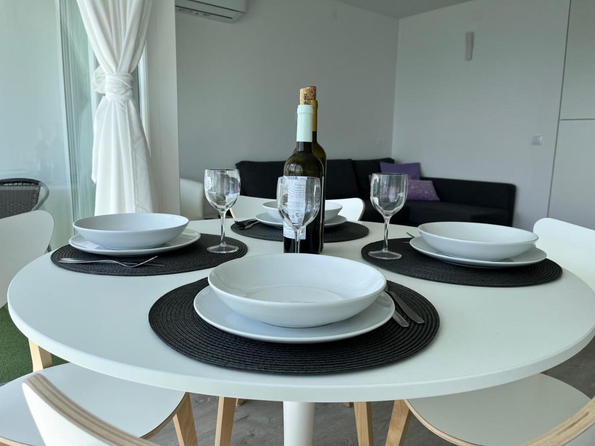 Axenic Retreat - Panoramic Ocean View, Sleeps 4, Ensuite Bathroom, New Redesign Sesimbra Kültér fotó