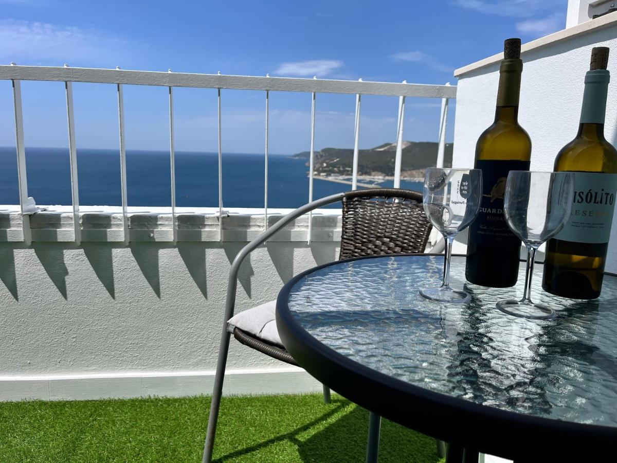 Axenic Retreat - Panoramic Ocean View, Sleeps 4, Ensuite Bathroom, New Redesign Sesimbra Kültér fotó